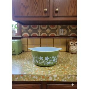 PYREX 473 Spring Blossom Crazy Daisy Green 1 Qt Casserole Bowl - EUC / No Lid